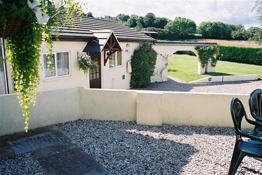 Crossways & Sea View Holiday Apartments Torquay Dış mekan fotoğraf