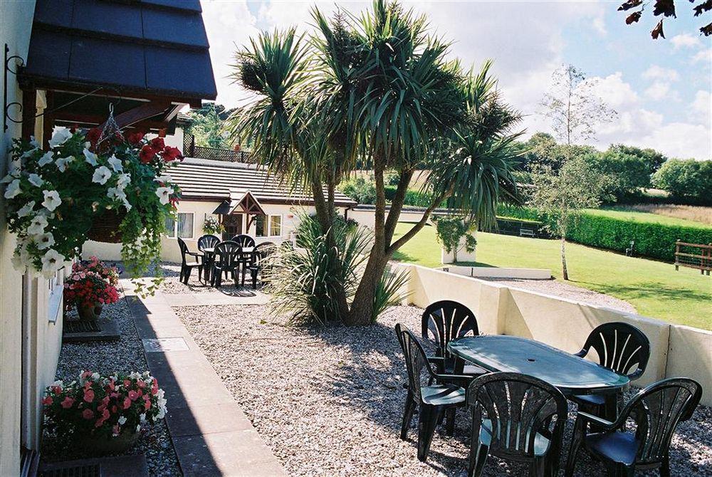 Crossways & Sea View Holiday Apartments Torquay Dış mekan fotoğraf